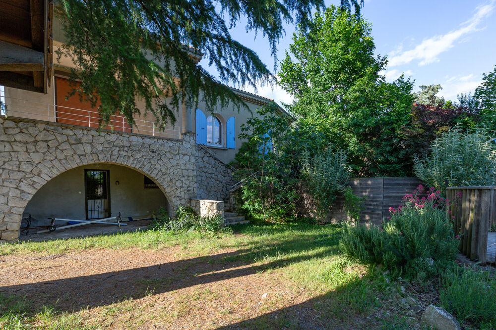 Vente Immeuble Maison de 2 logements : 1T3 et 1T6 avec piscine et garage sur 1675 m2 de terrain, 26100 ROMANS SUR ISERE Romans sur isere