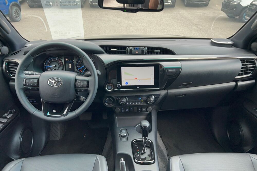 Hilux 2.8 204 BVA INVINCIBLE RIDEAU 2026 occasion 73730 Cevins