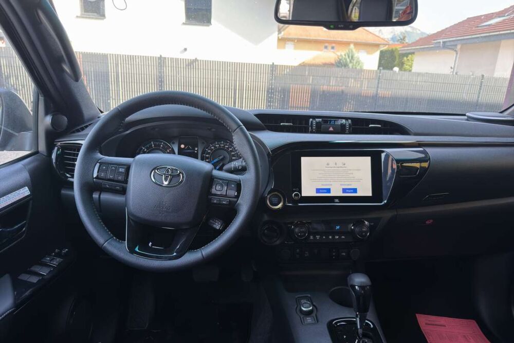 Hilux 2.8 204 BVA INVINCIBLE RIDEAU 2026 occasion 73730 Cevins
