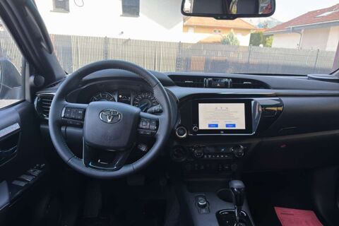 Hilux 2.8 204 BVA INVINCIBLE RIDEAU 2026 occasion 73730 Cevins