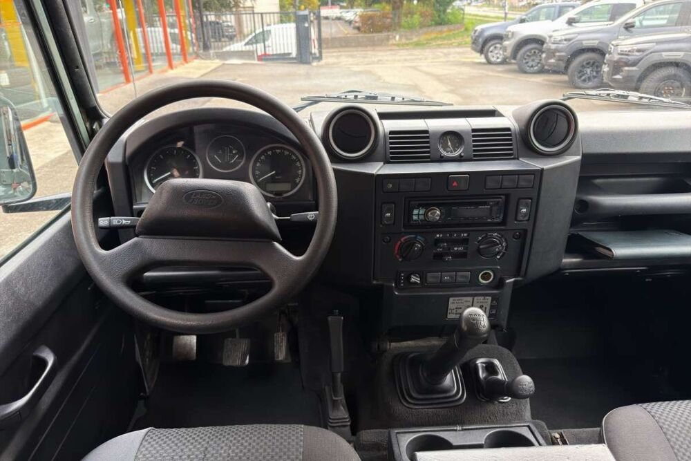 Defender 130 PICK UP 2.2 TD4 122 BACHE 2014 occasion 73730 Cevins
