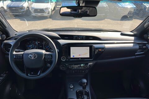 Hilux 2.8 204 BVA INVINCIBLE 4PL 2026 occasion 73730 Cevins