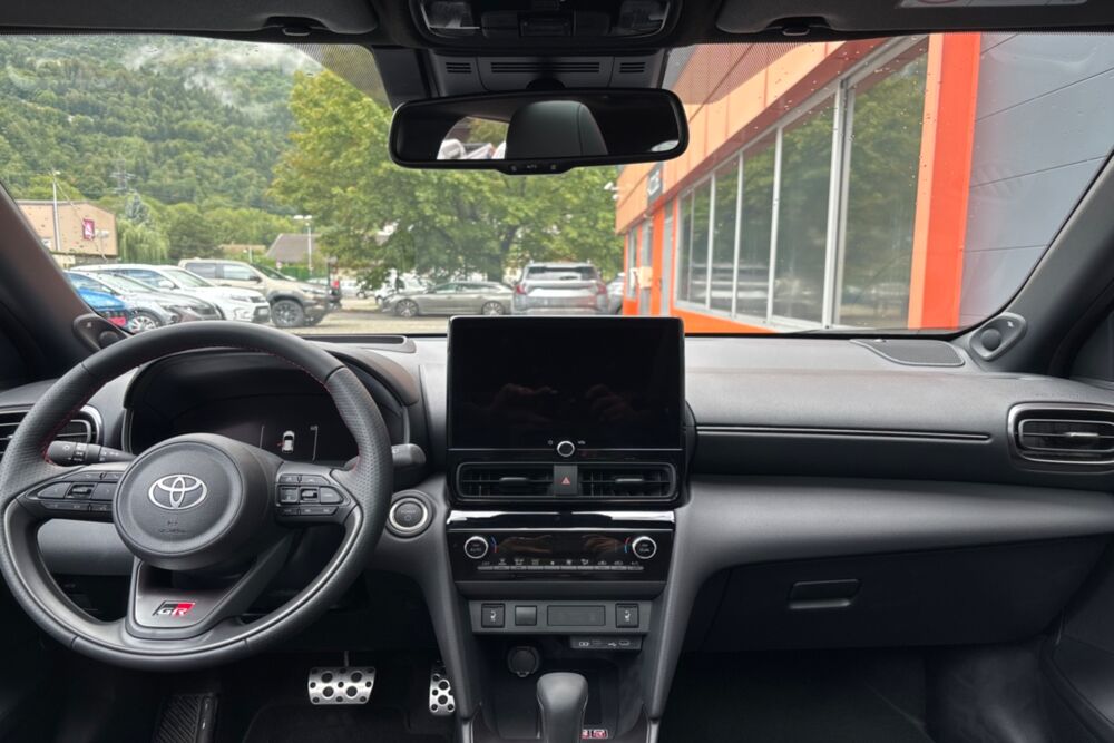 Yaris Cross 130 GR SPORT PANO TECHNO 2026 occasion 73730 Cevins