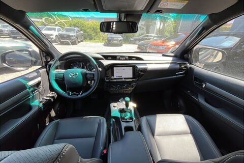 Hilux 2.8 204 BVA INVINCIBLE 4PL 2026 occasion 73730 Cevins
