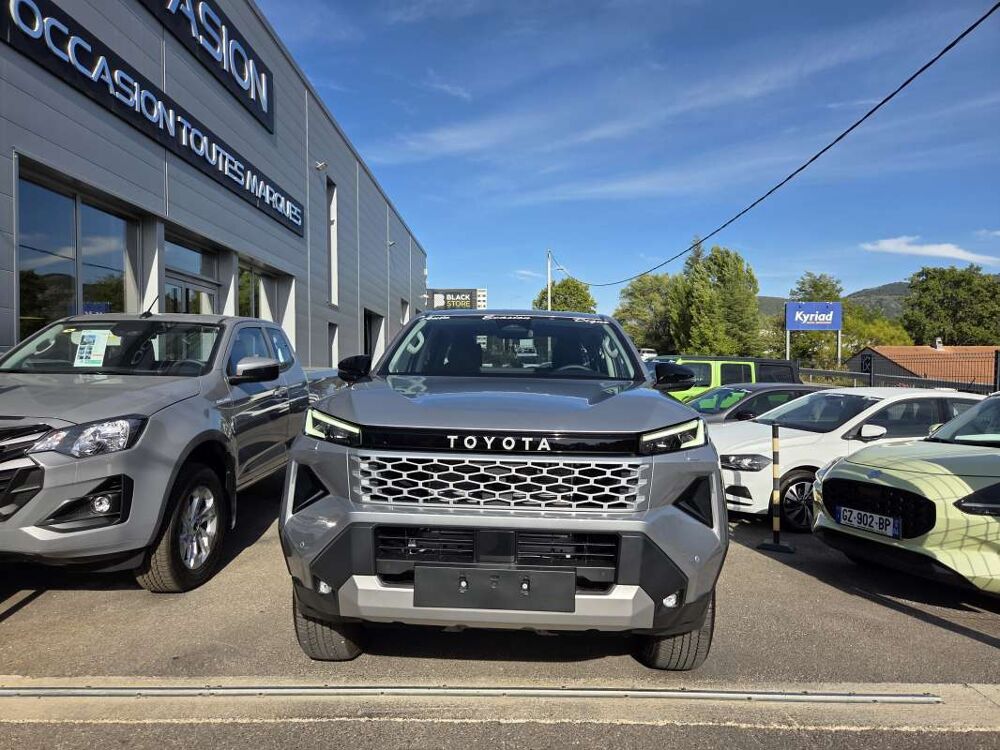 Hilux NEW 2.8 204 BVA CONFORT 4PL occasion 73730 Cevins