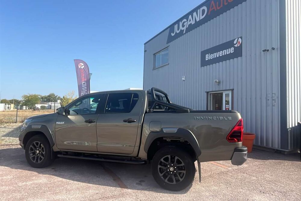 Hilux 2.8 204 BVA INVINCIBLE RIDEAU 2026 occasion 73730 Cevins
