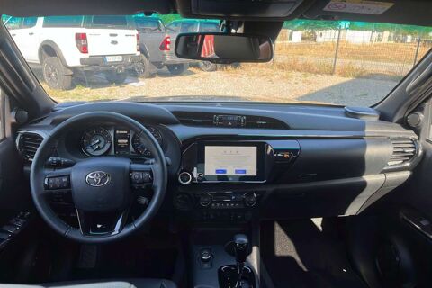 Hilux 2.8 204 BVA INVINCIBLE 4PL 2026 occasion 73730 Cevins