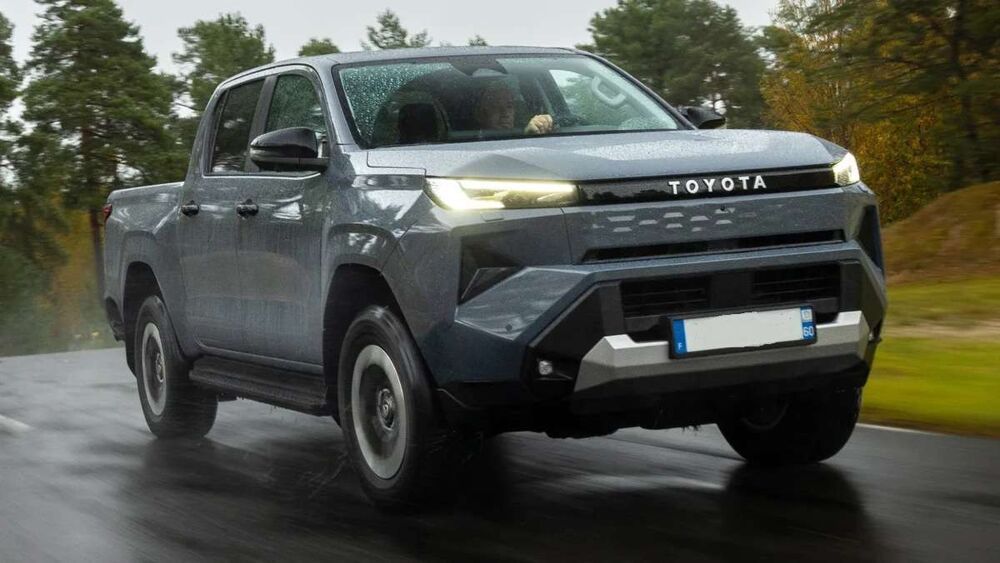 Hilux NEW 2.8 204 BVA INVINCIBLE 4PL 2026 occasion 73730 Cevins