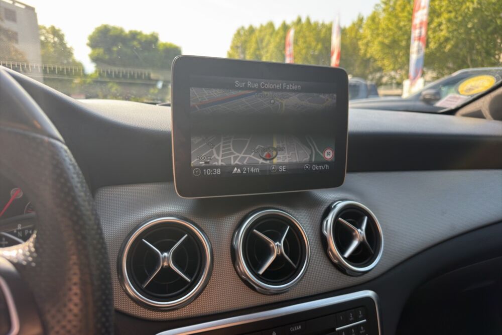 Classe GLA 200D 136 BUSINESS EDITION 2019 occasion 73730 Cevins