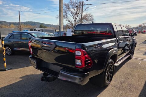 Hilux 2.8 204 BVA INVINCIBLE 4PL 2026 occasion 73730 Cevins