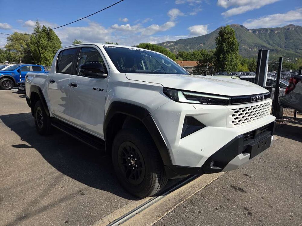 Hilux NEW 2.8 204 BVA CONFORT 4P 2026 occasion 73730 Cevins