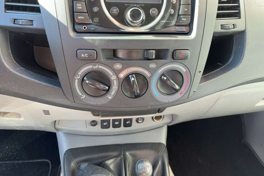 Hilux 2.5 D-4D 120 4X4 D.CAB 2010 occasion 73730 Cevins