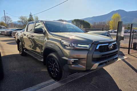 Hilux 2.8 204 BVA INVINCIBLE 4PL 2026 occasion 73730 Cevins