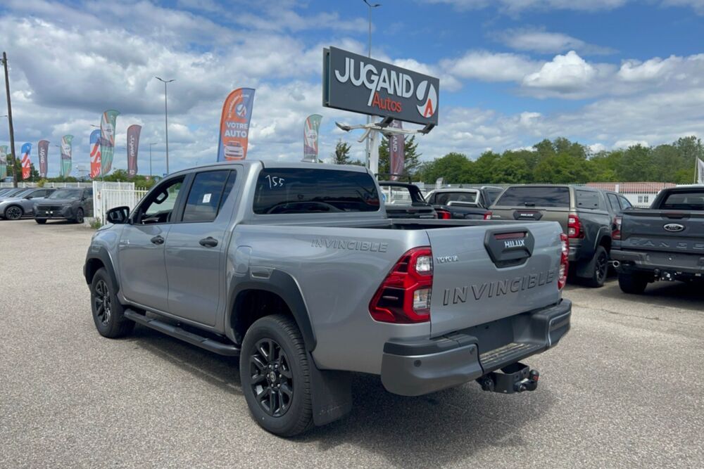 Hilux 2.8 204 BVA INVINCIBLE 4PL 2026 occasion 73730 Cevins