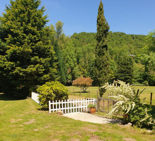  Maison  vendre 10 pices 375 m