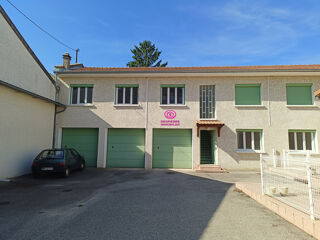  Immeuble � vendre 211 m�