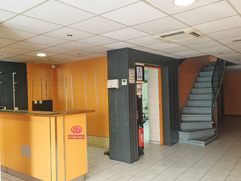 Centre PEAGE de ROUSSILLON  local commercial (ancien restaurant) 115000 38550 Le peage de roussillon