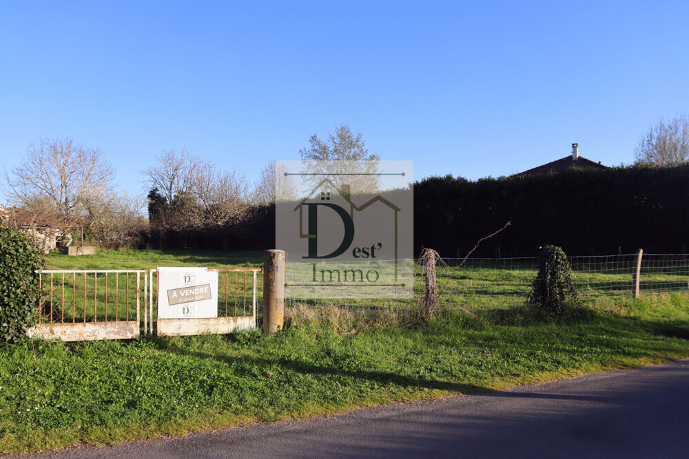 Vente Terrain À vendre : Terrain constructible à Chassenon. Chassenon