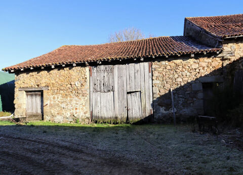   Exclusivit� Grange avec une maison � Rochechouart Maison - 4 pi�ce(s) - 136 m�