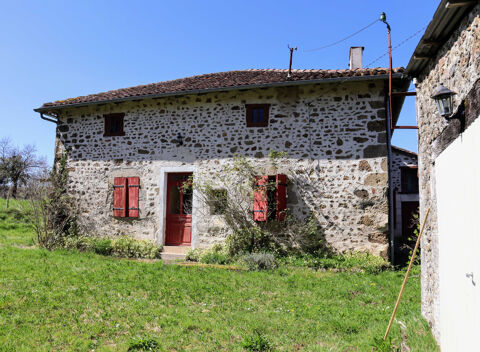   Maison en pierre avec hangar � Pressignac Maison - 4 pi�ce(s) - 95 m�