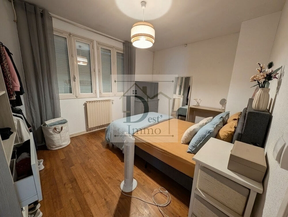 Maison de ville sur sous-sol semi enterré 92 m2 Saillat-sur-Vienne