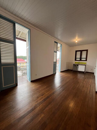  Duplex/triplex � louer 4 pi�ces 97 m� Cayenne