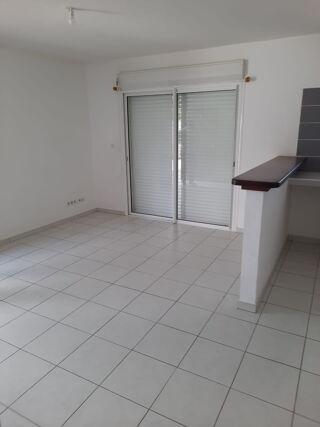  Appartement à louer 2 pièces 38 m²