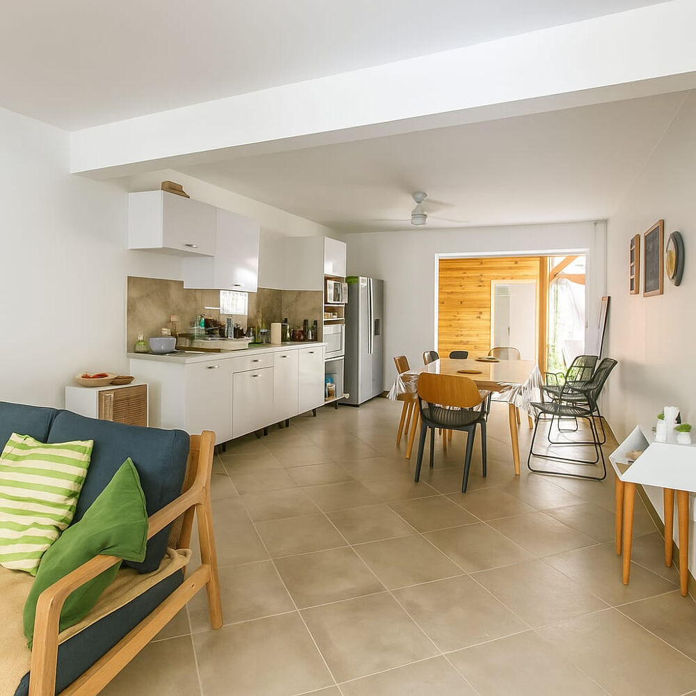   T3 cosy centre du bourg (ext�rieur + parking) DOM-TOM, La Trinit� (97220)