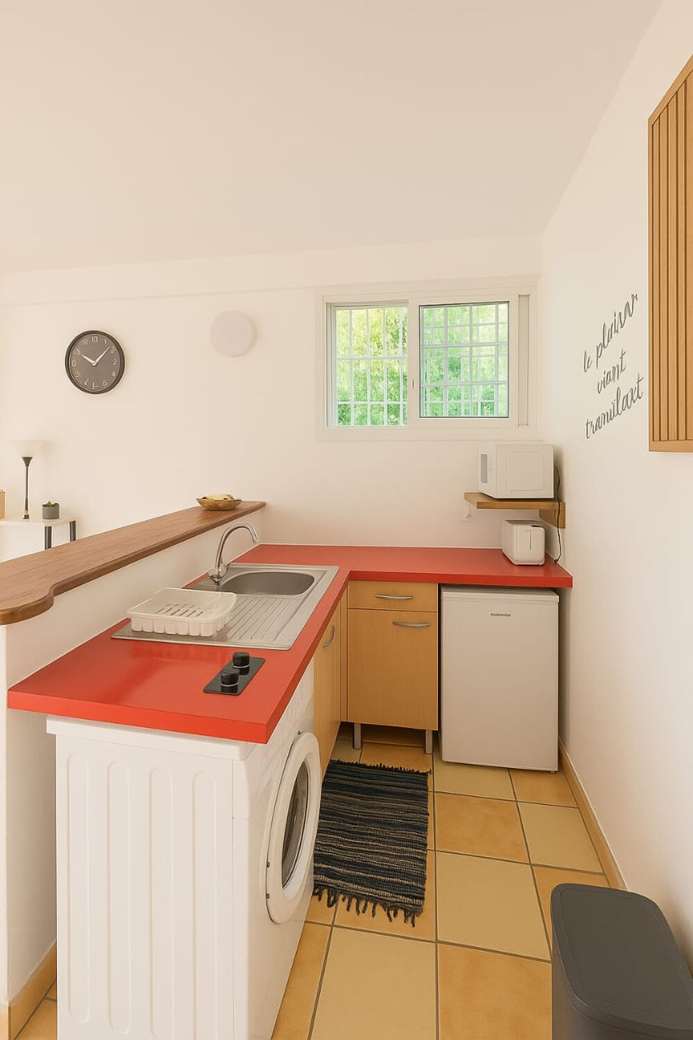   T2 confort avec terrasse et jardin DOM-TOM, La Trinit� (97220)