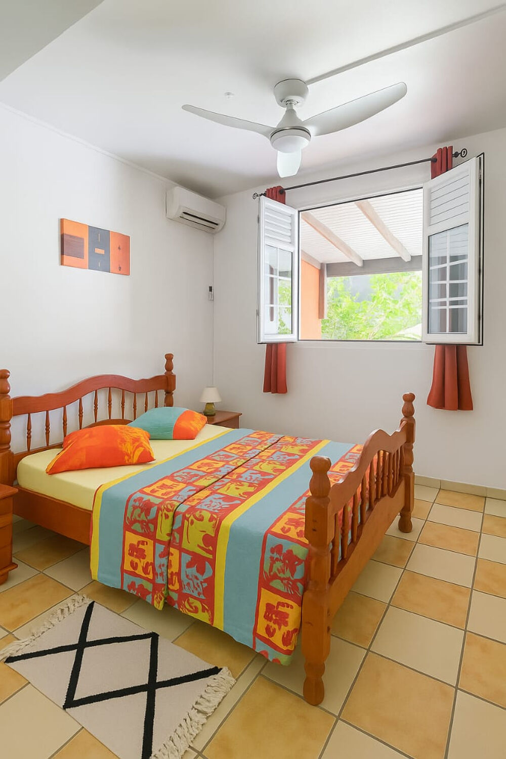   T2 confort avec terrasse et jardin DOM-TOM, La Trinit� (97220)