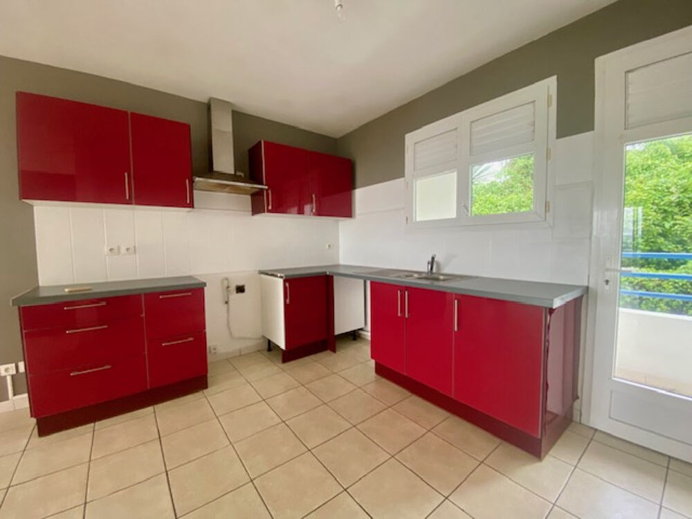 4 pièces 80.3 m2 4 pièces 80 m2 LA TRINITE - Appartement T4 A VENDRE- 80.2m2