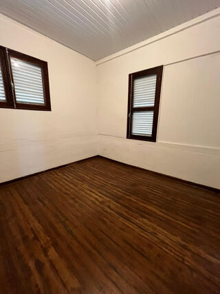  Duplex/triplex � louer 4 pi�ces 97 m� Cayenne