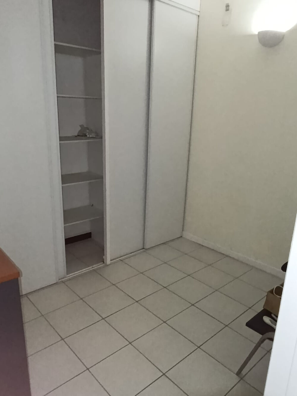   Local 38.88 M2 - TRINITE A VENDRE - 92500€ La trinite