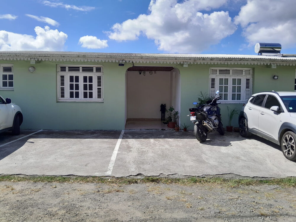 Vente Appartement Offre de vente : Appartement de type T3 Riviere salee