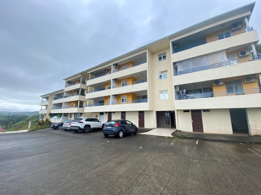 3 pièces 62.2 m2 3 pièces 62.2 m2 LA TRINITE - Appartement T3 A VENDRE- 62 m2
