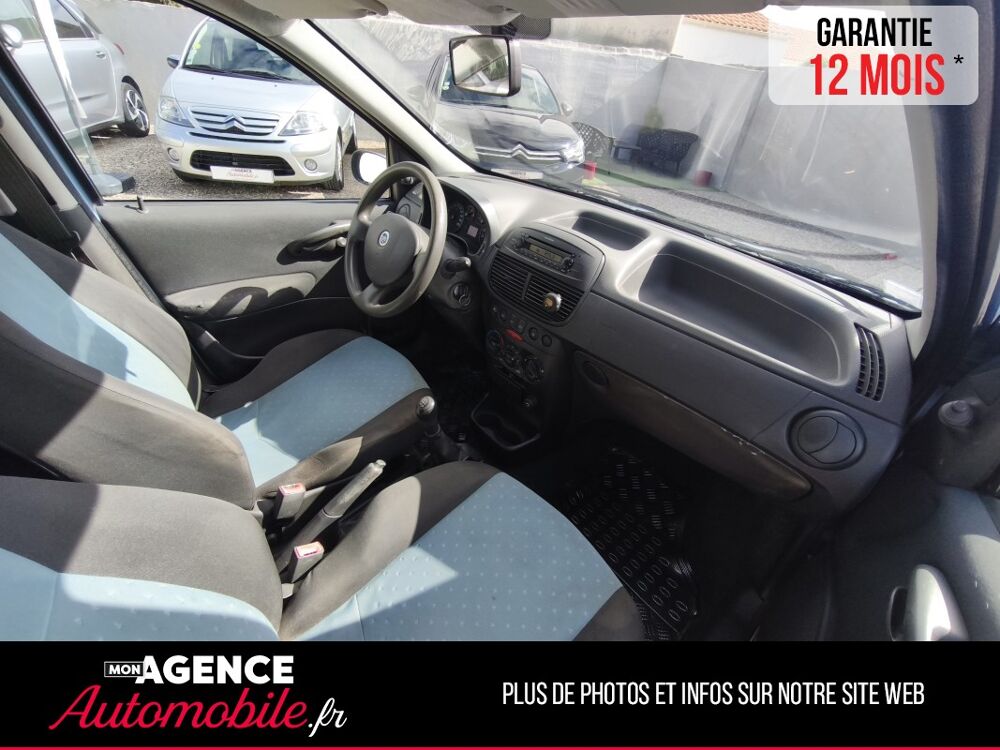 Punto 1.3 JTD Multijet 70 / Garantie 12 Mois 2008 occasion 85340 Les Sables-d'Olonne