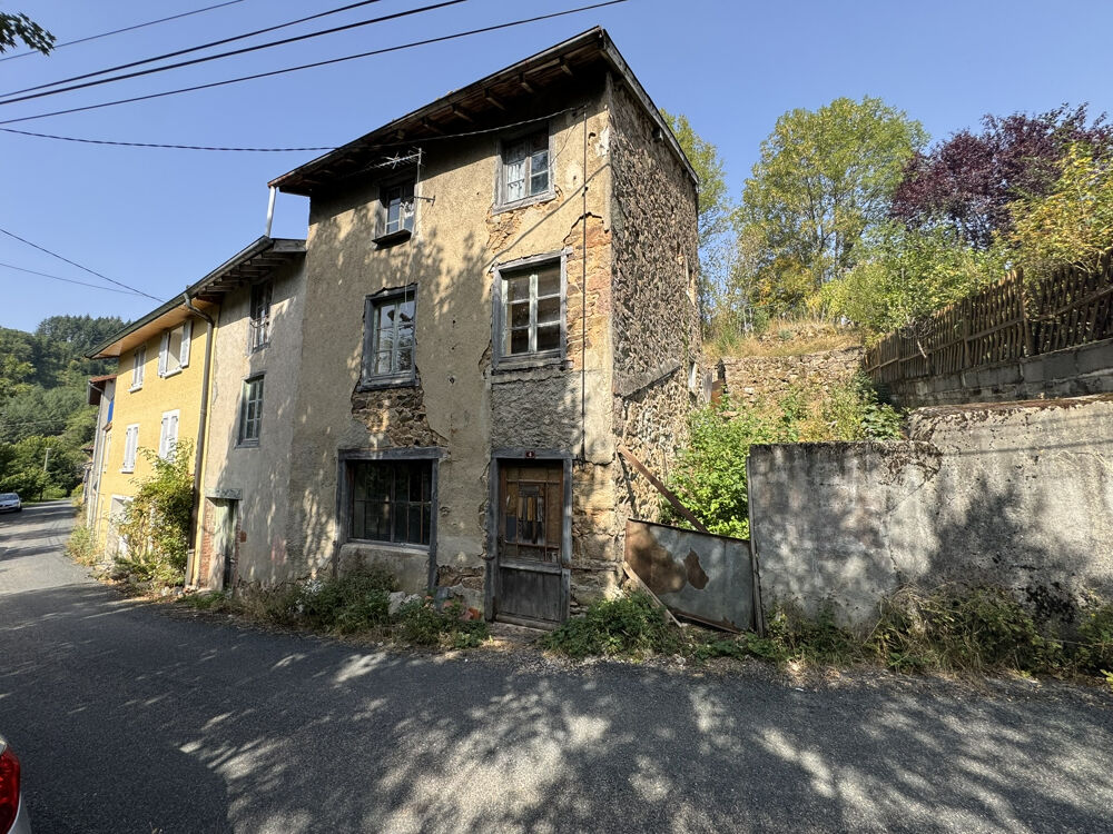 Maison 6 pièces 120 m² · à Cublize · 120 m² · 40 000 €