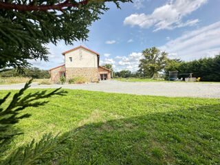  Maison  vendre 8 pices 245 m