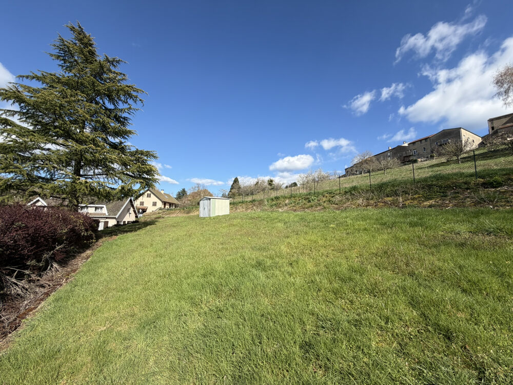 Vente Maison Maison des années 70 5 chambres et grands terrain Amplepuis