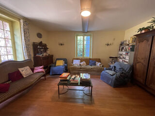  Propri�t�/ch�teau � vendre 8 pi�ces 256 m�