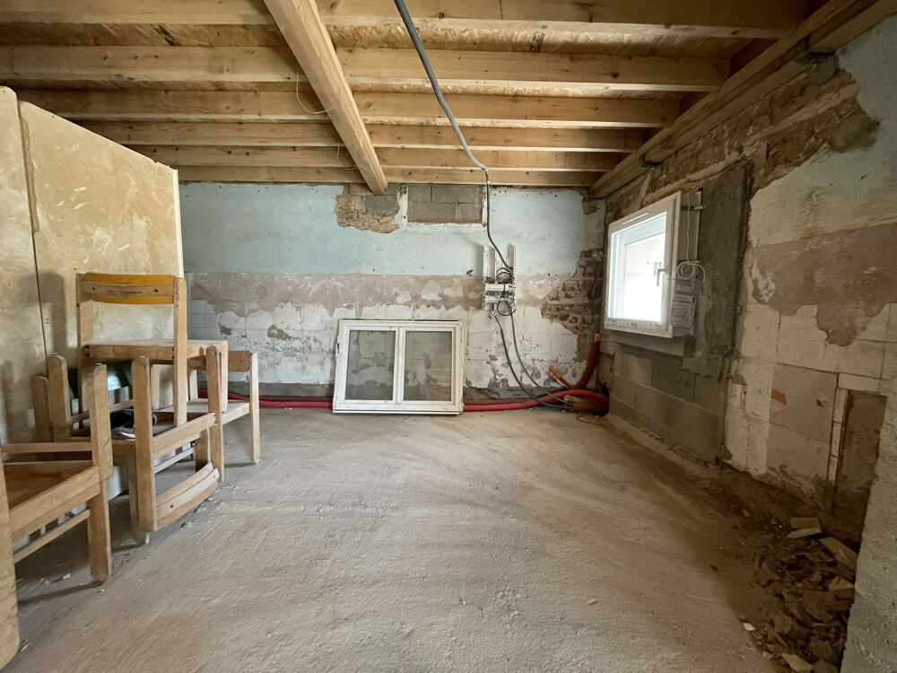 Vente Maison Maison à rénover avec grand terrain attenant en pleine campagne Charlieu