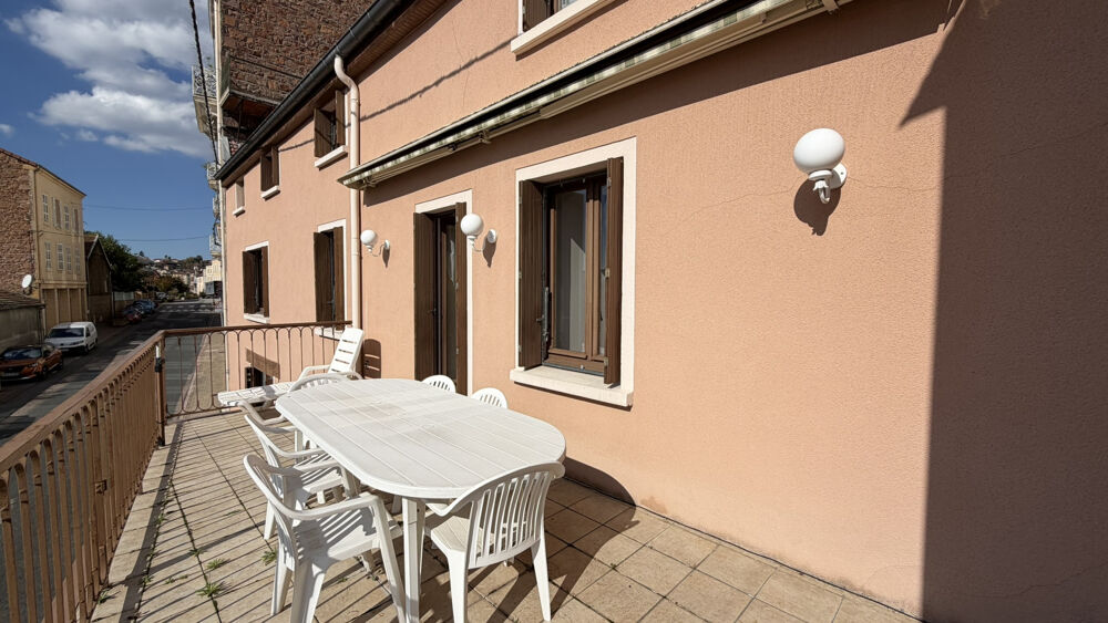 Vente Maison Grande maison 180 m2 habitable avec balcon et dépendance Thizy les bourgs