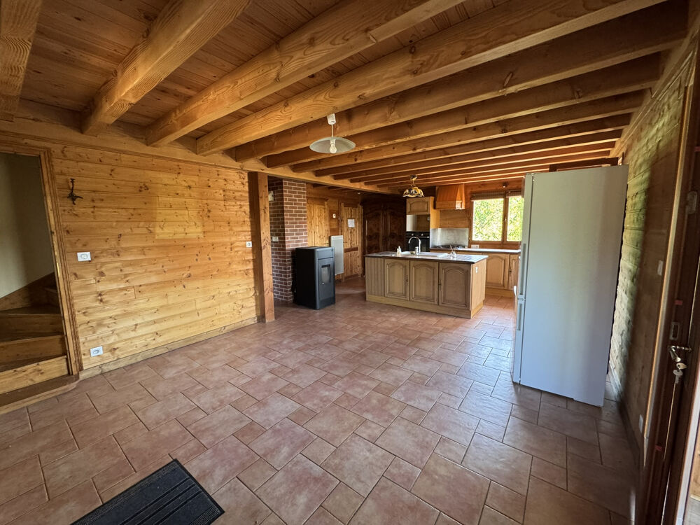 Vente Maison Chalet en bois avec étang et vue campagne   Un véritable havre de paix ! Charlieu