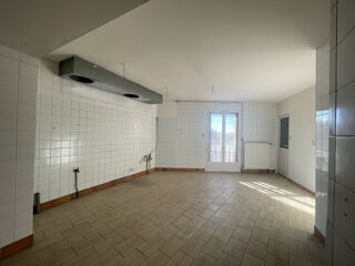  Immeuble  vendre 8 pices 300 m