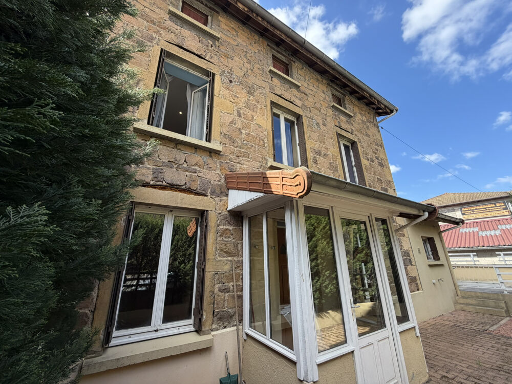 Vente Maison Maison de village avec terrasse et suite parentale. Cours la ville