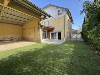  Maison à vendre 8 pièces 279 m²