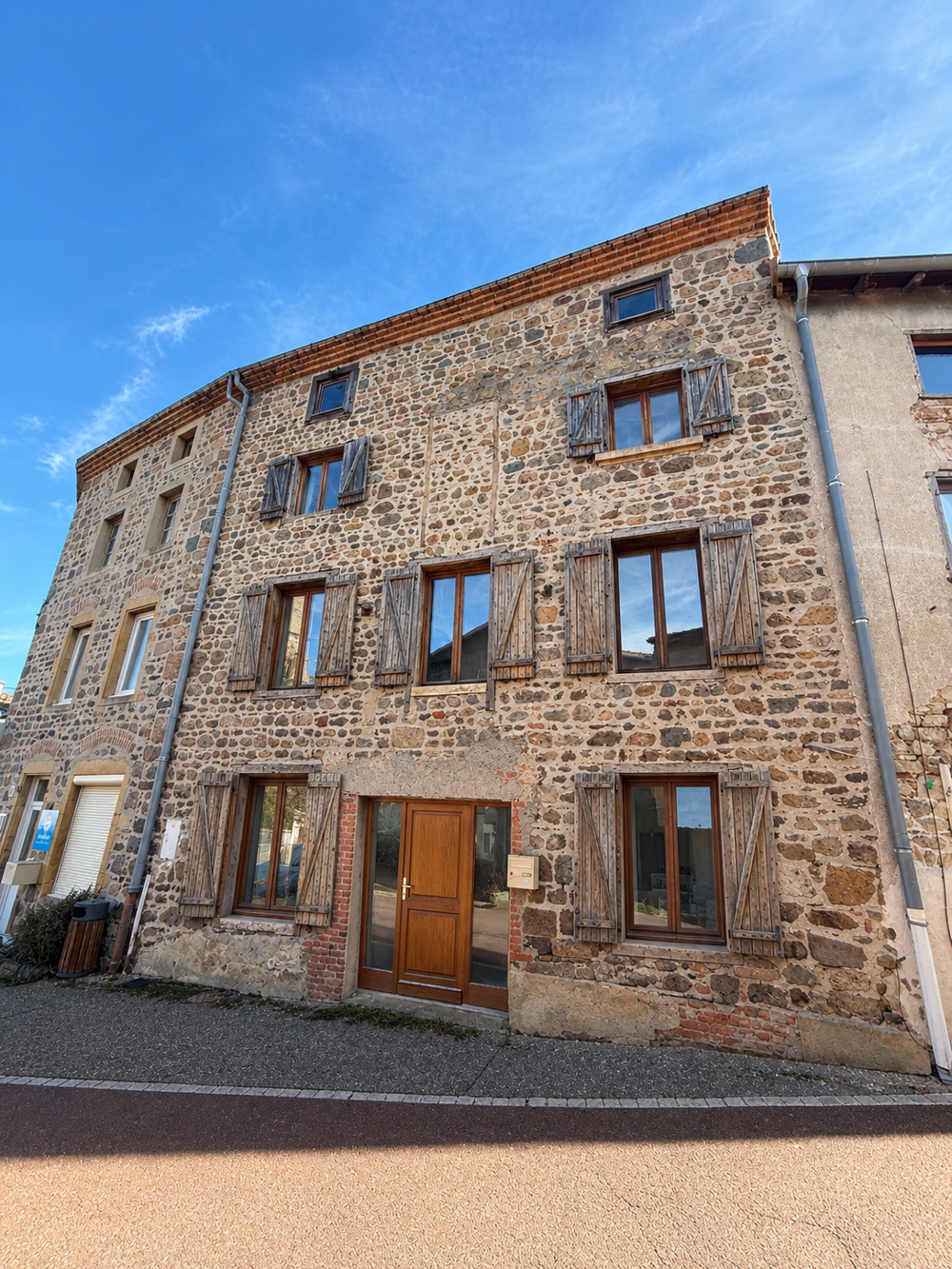 Vente Maison Maison de village - 75m2 - 2 chambres - Grenier - 69170 TARARE Ste colombe sur gand