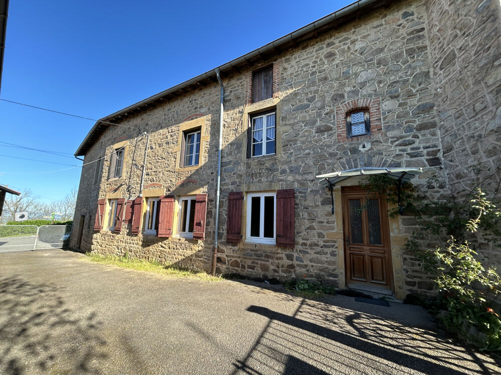 Vente Maison Maison d'habitation élevée sur 2 niveaux avec cour attenante et dépendances Machezal