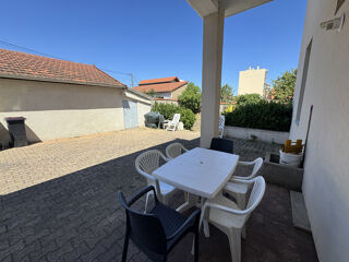  Immeuble  vendre 8 pices 189 m