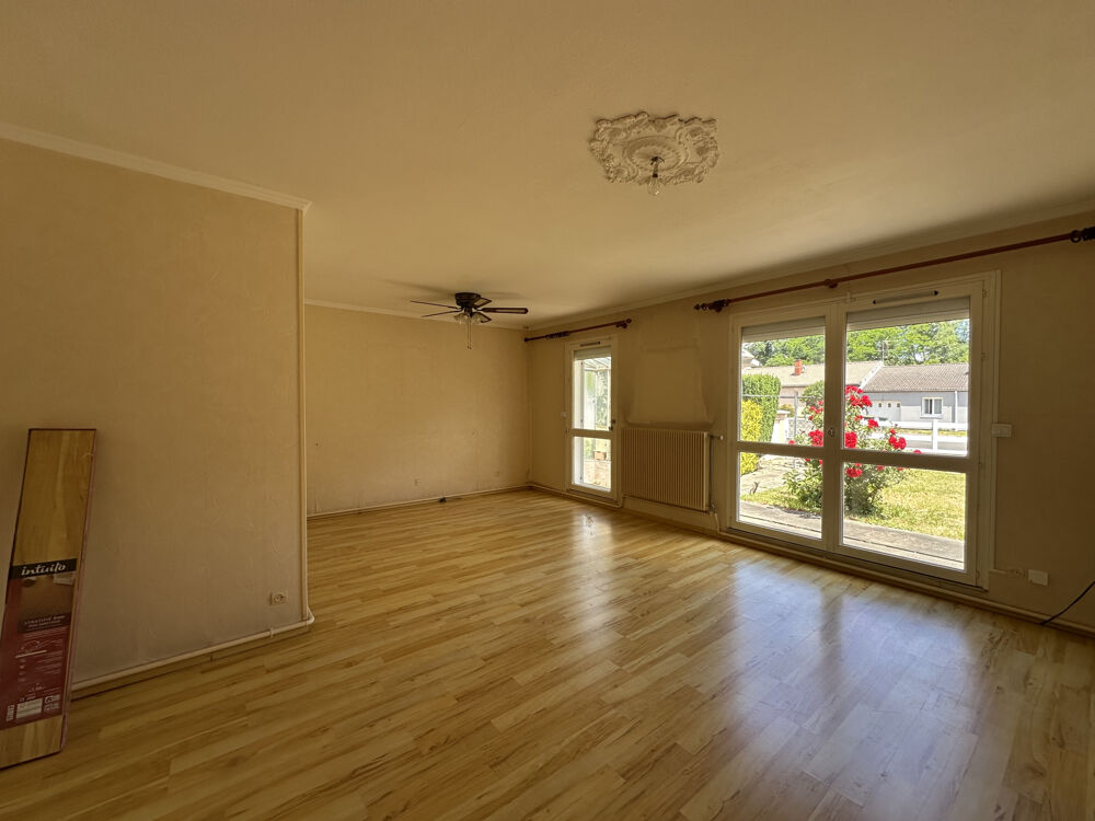 Vente Maison Maison de plain-pied avec garage, cave et terrain attenant Balbigny